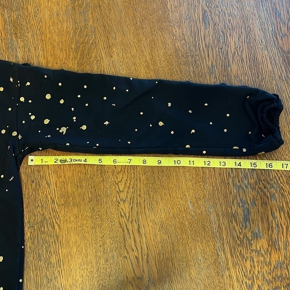 Ruff Hewn black sweatshirt with gold paint splatters ruffles down sleeve size M - Picture 8 of 10